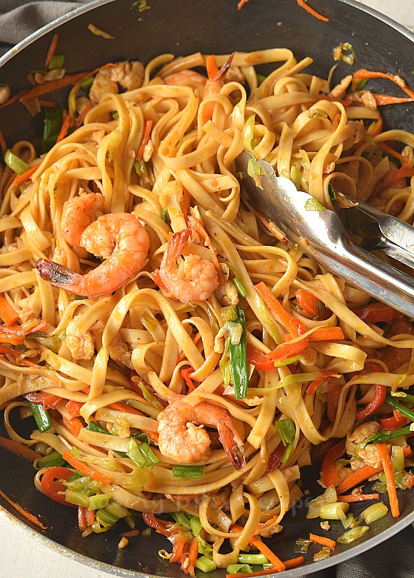 a close view of shrimp lo mein