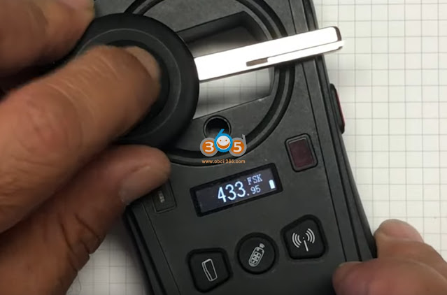 Unlock Smart 454 PCF7941 Key with Keydiy KD-X2 15