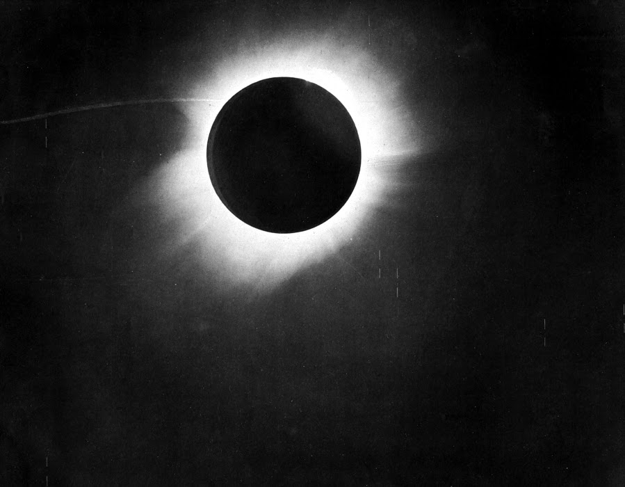 Einstein's Eclipse the experiment which made History AstroSpace