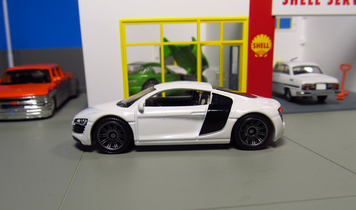 audi r8 matchbox hot wheels