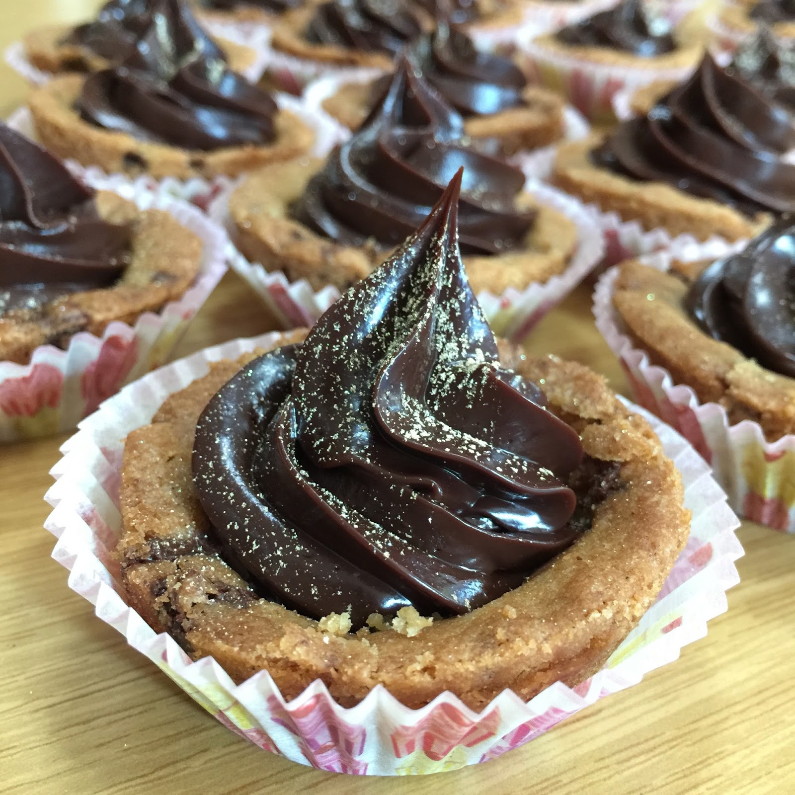 chocolate ganache cookie cups