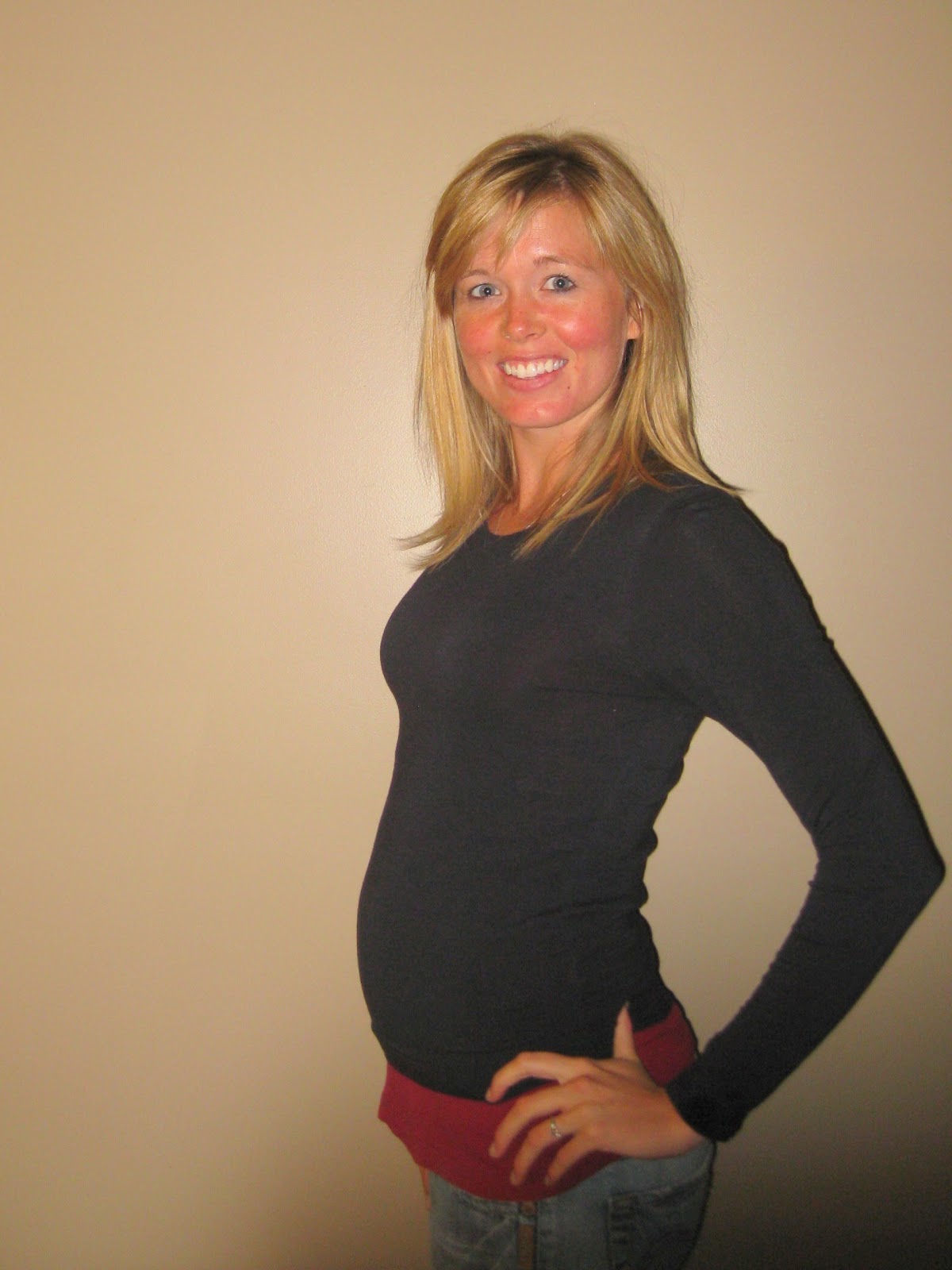 Little Baby Helland 27 Weeks and Rockin the Baby Bump