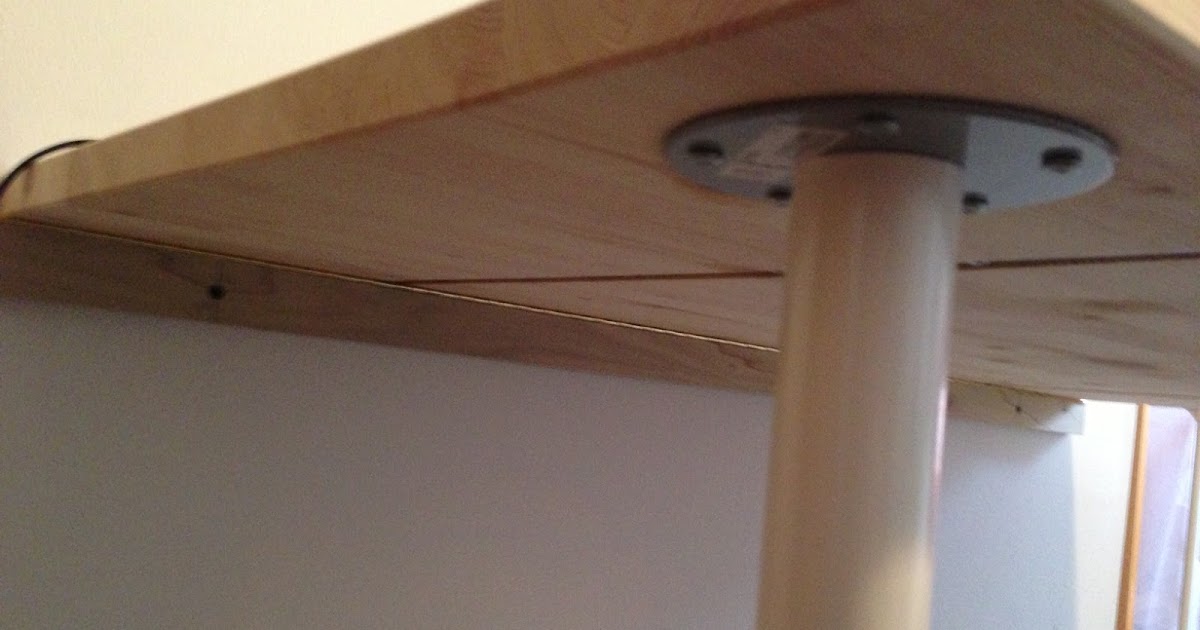 Bill's Fold Down Wall Mounted Desk How to build a wall mounted fold down desk table