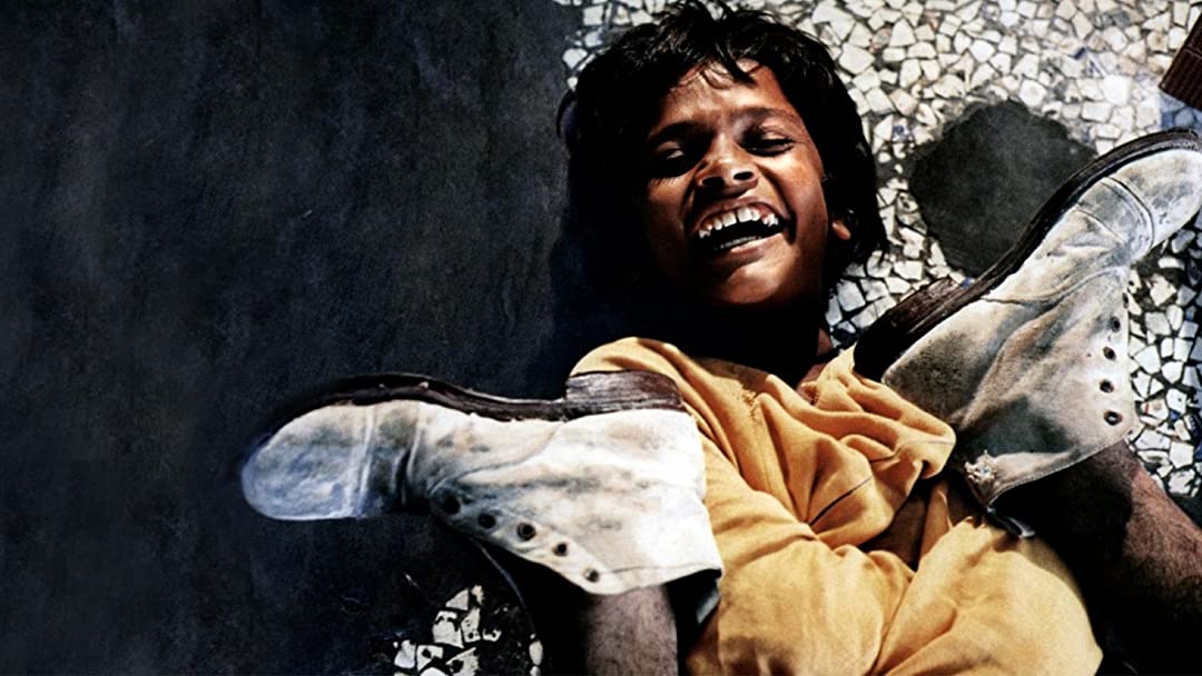 Salaam Bombay! - Café com Net
