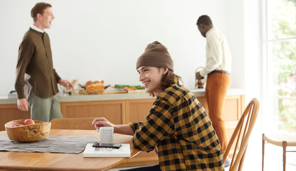 active lifestyle, comfortable clothes, covid-19, mens fashion, menswear, pandemic, stay at home, Uniqlo, Uniqlo active wear, Uniqlo Airism, Uniqlo Fall-Winter Collection 2020, Uniqlo Lifewear, Uniqlo menswear, coffee,