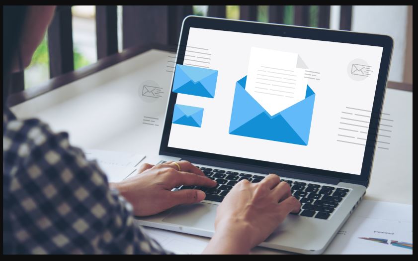 Gửi Email cho những người có thể xem video của bạn
