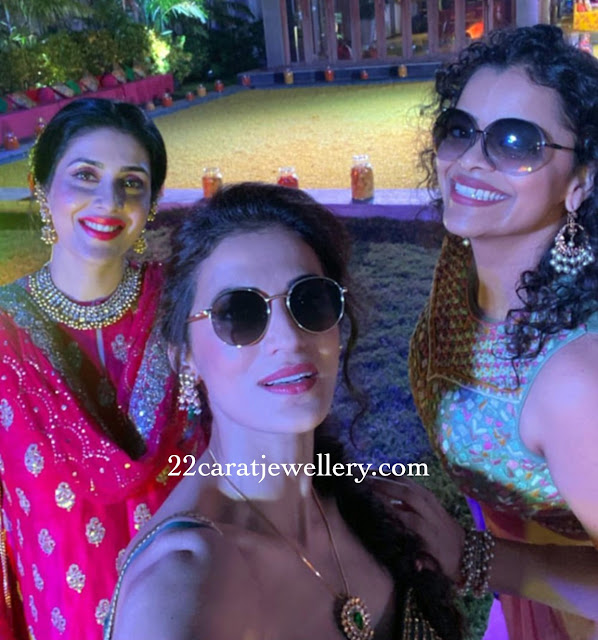 Keerthi Reddy (Tholi Prema fame) in Kundan Jewelry - Jewellery Designs