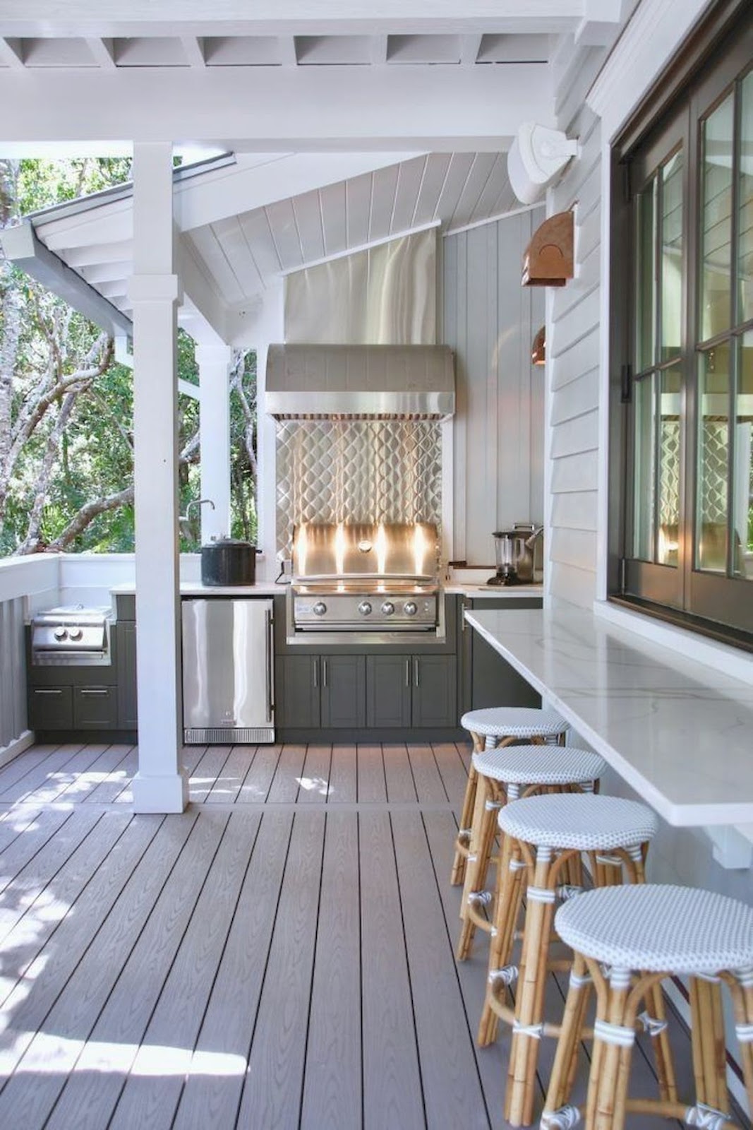 30+ Luxury Outdoor Kitchen Design Ideas That Brings A Cleaner Looks