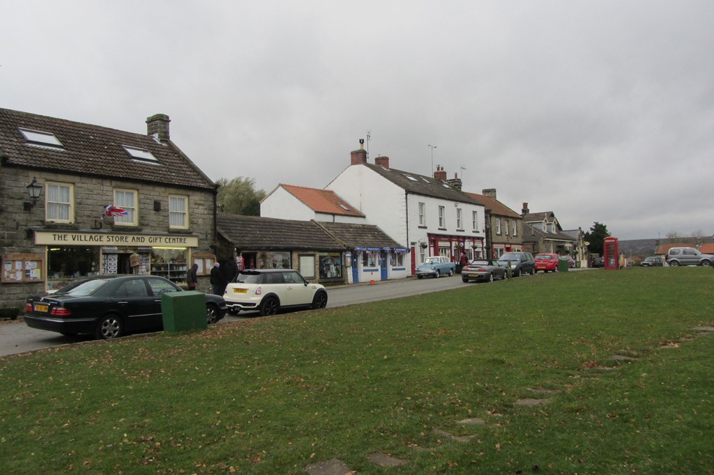 Peak Rambler's Ramblings.... A Heartbeat Walk from Aidensfield on to