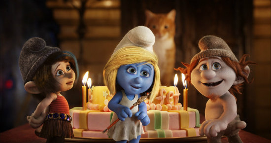 Naughties Smurfette Smurfs 2 animatedfilmreviews.filminspector.com