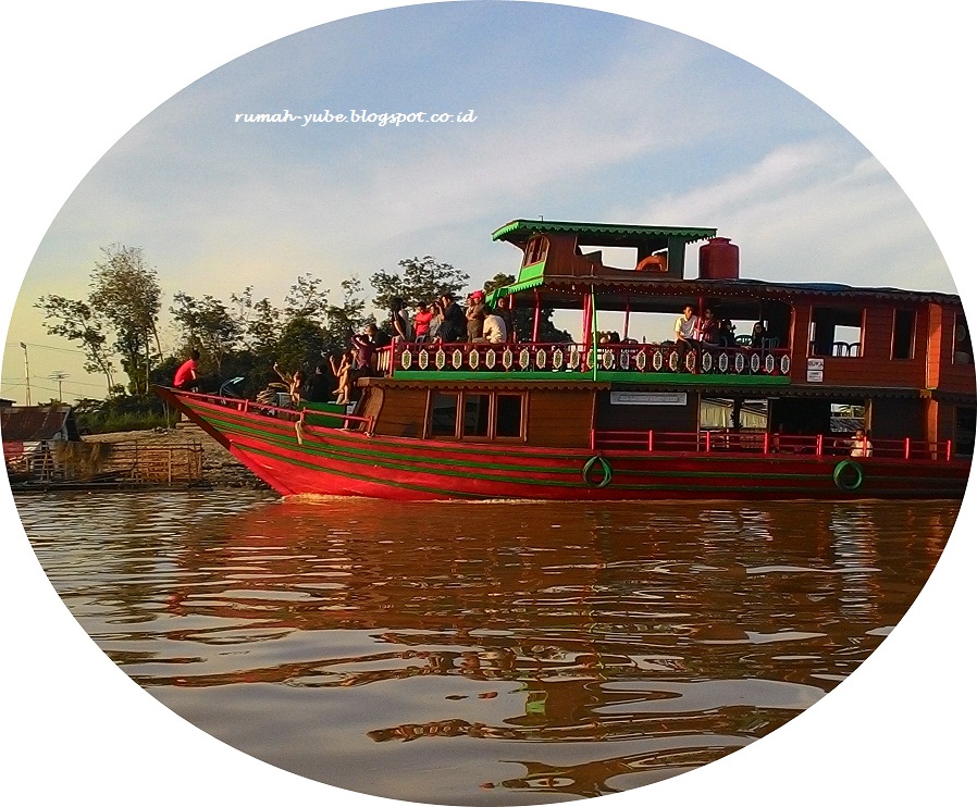 perahu yang di sewa wisman