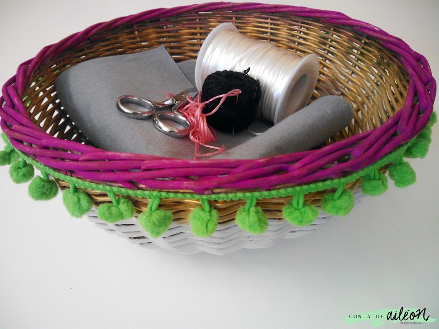 cesta pintada manualidades reciclaje
