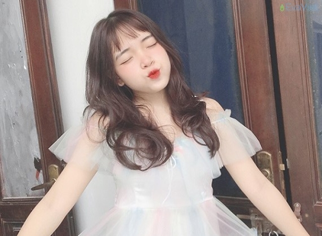 Tiktoker Đinh Trang Thảo lộ clip nóng
