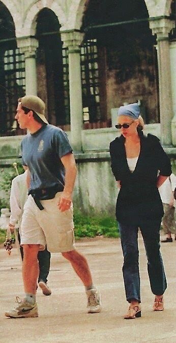 Style Icon: The Timeless Looks of Carolyn Bessette-Kennedy