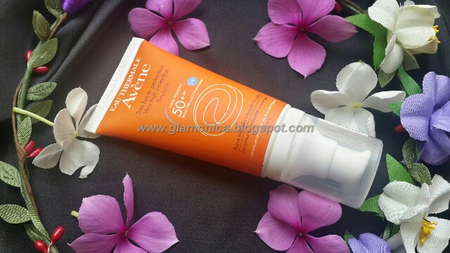 Avene Very High Protection Emulsion SPF 50+ : Review, Price & Swatch