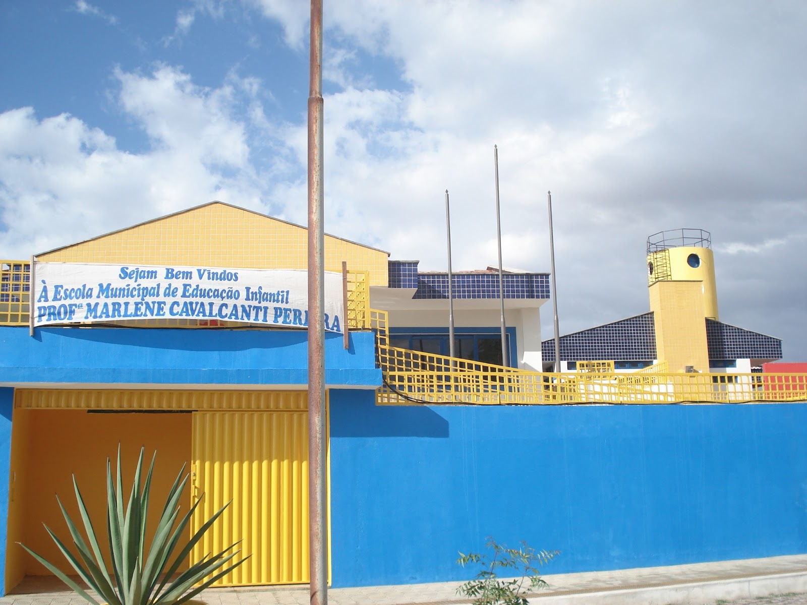 Cerimonial Lilás.Tom ♥ ♫♪: Instalações da Escola Municipal Professora ...