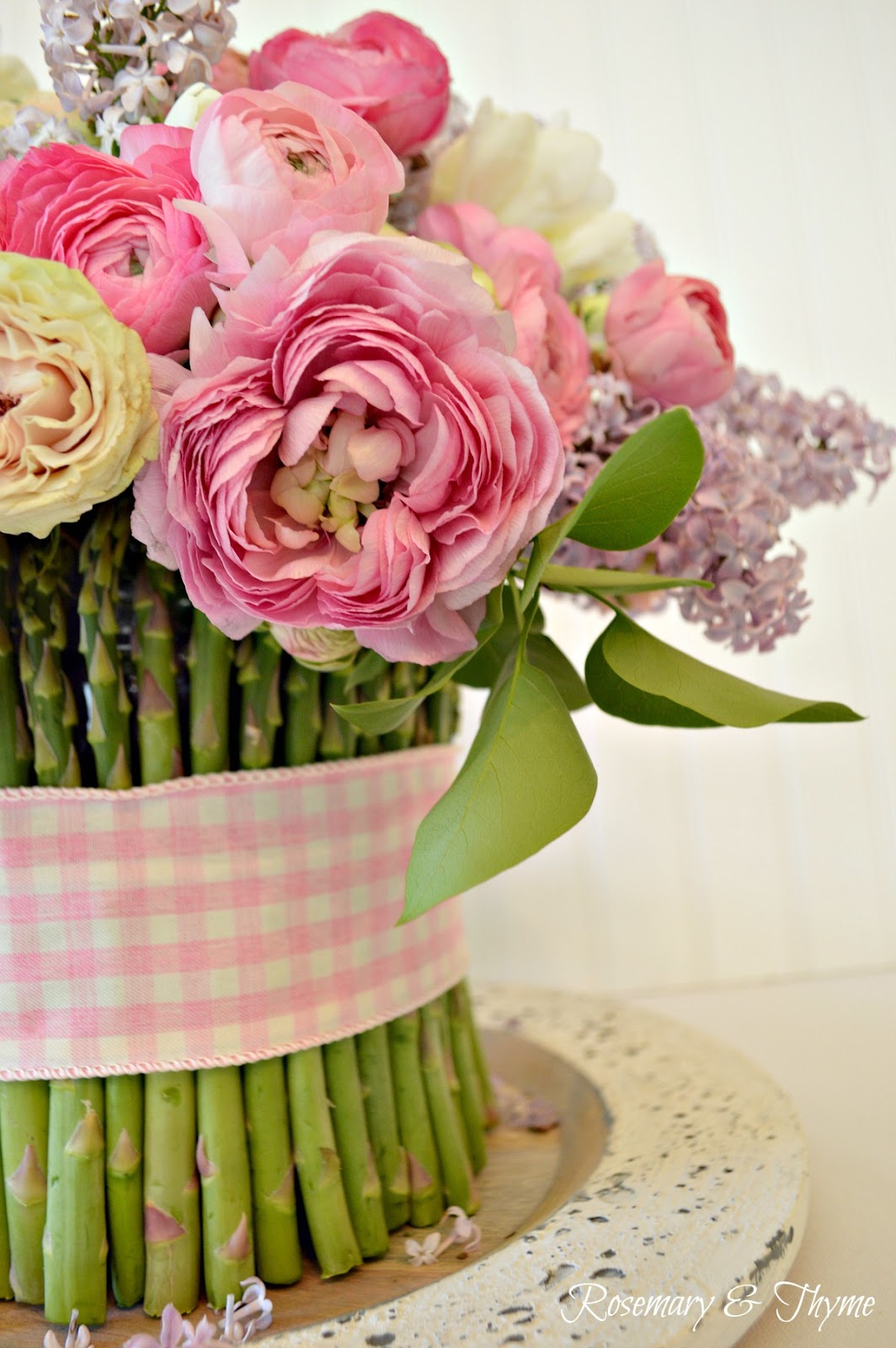 A Spring Floral Arrangement Tutorial