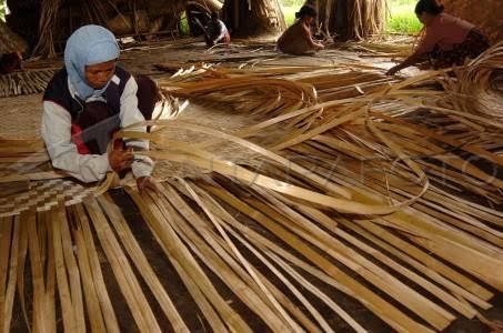 Mengenal Berbagai Anyaman  Khas Masyarakat Riau Kelana Riau