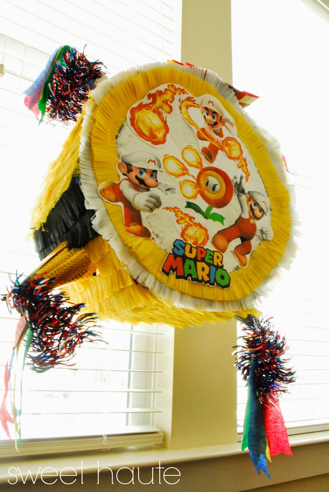 http://sweethaute.blogspot.com/2014/07/pinata-diy-style-tutorial.html