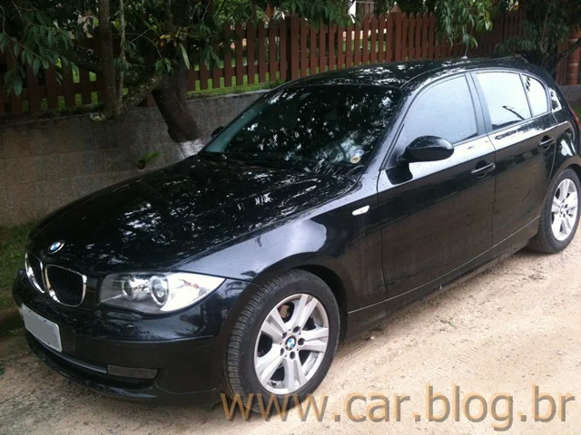 BMW 120iA 2010 semi-nova à venda