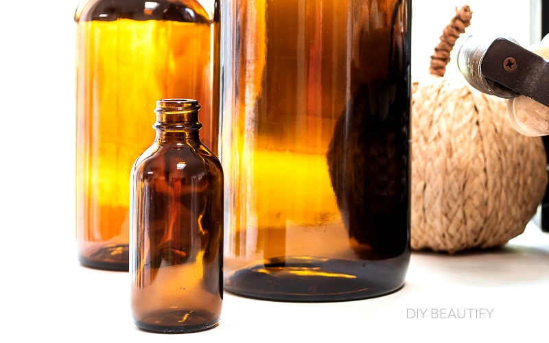 How to Decorate with Amber Glass Bottles (and where to find them cheap!) DIY Beautify