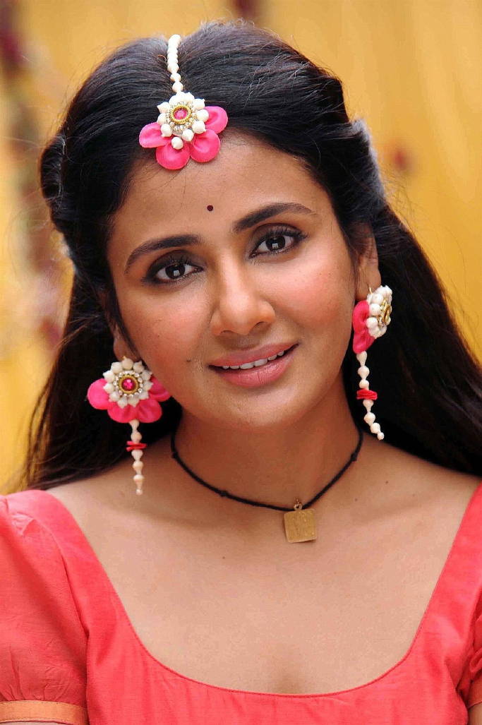 telugu actress yadav telugu actress parul yadav cute hd photos in red dress telugu actress yadav telugu actress parul yadav cute hd photos in red dress