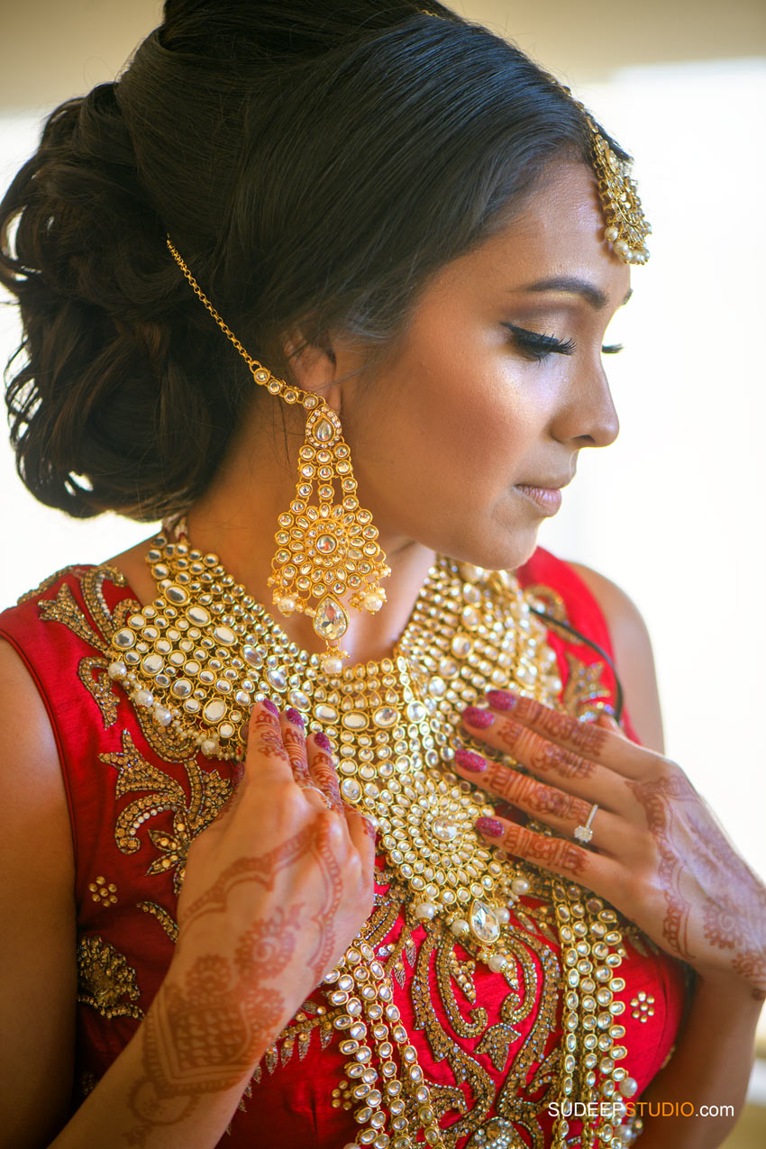 Indian Wedding Photography at Eagle Crest Marriott Bridal Jewelry SudeepStudio.com Ann Arbor South Asian Indian Wedding Photographer