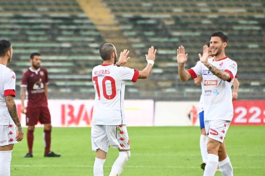 Coppa Italia il Bari travolge 40 al San Nicola il Trastevere e vola