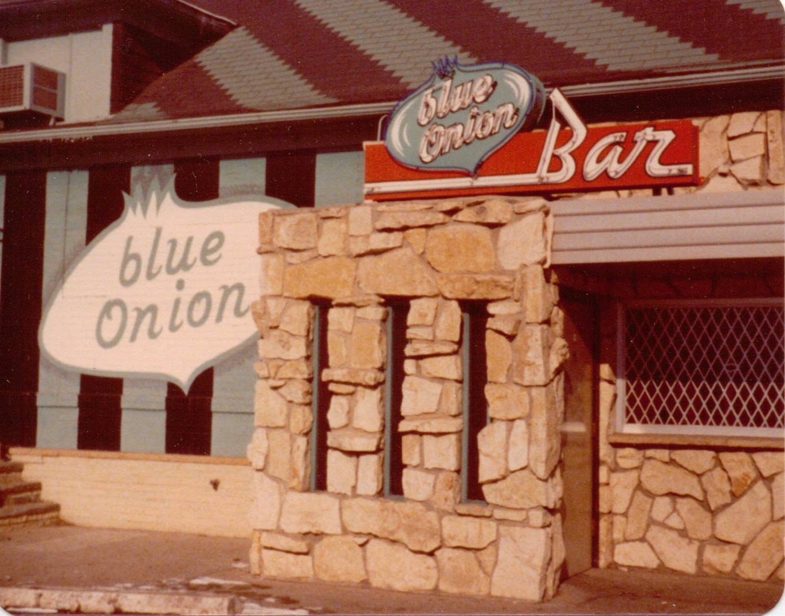 Colfax Avenue Blue Onion Bar