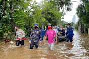 Ditpolair Korpolairud Baharkam Polri Turun Langsung Evakuasi Korban Banjir Jakarta