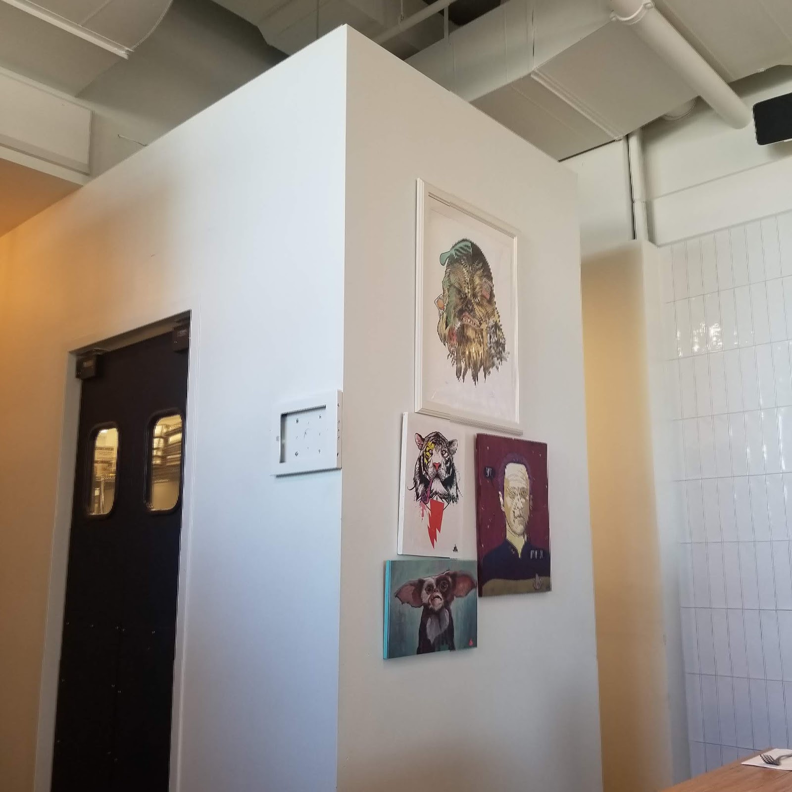 Yolks Vancouver, Canada chichicho