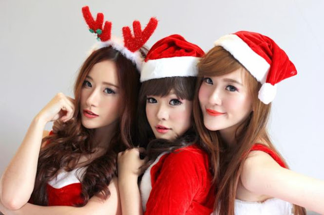 Merry Christmas Hot Girls Whatsapp DP