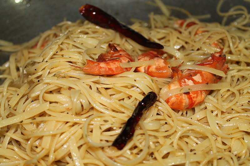 Oglio Olio Seafood Spagheti - Azie Kitchen