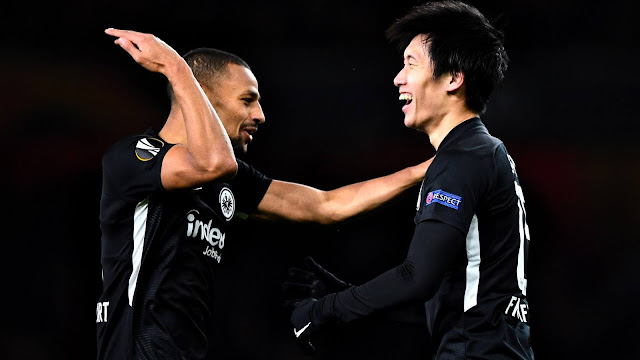 آرسنال يسقط أمام أينتراخت فرانكفورت في الدوري الأوروبي