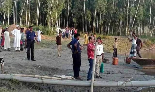 In the Bakshiganj, the dredger machine burned the UNO