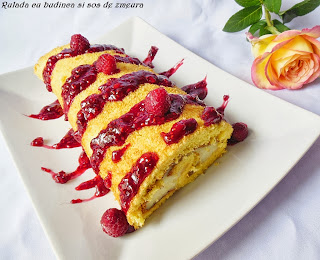 Rulada cu budinca si sos de zmeura