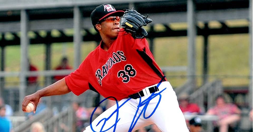 A Decades Long Journey of Autograph Collecting! Dillon Tate