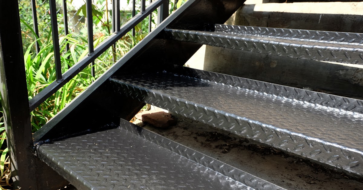 How to Fix Rusting Metal Outdoor Stair Steps. Flipping the Flip