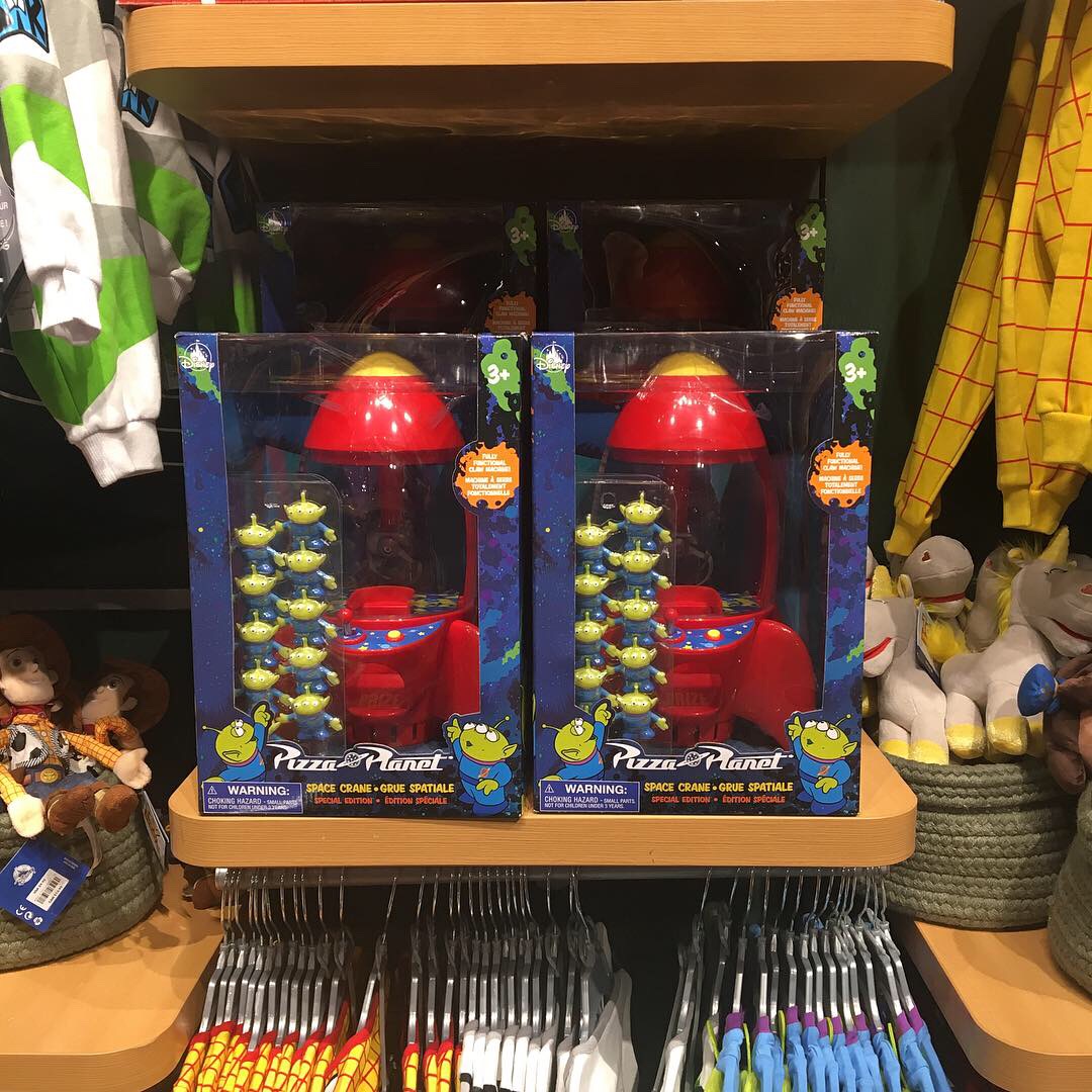 Dan the Pixar Fan: Events: The Disney Store Toy Story 4 Merchandise ...