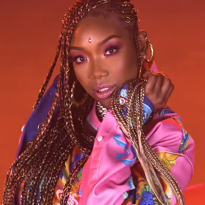 Brandy premieres new video 'Baby Mama.' * Toya'z World