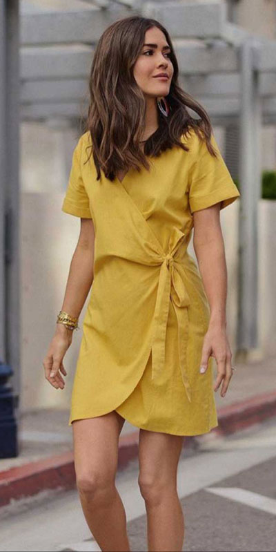 Are you looking for cute summer style? Have a look at these cute summer outfits to stand out from the crowd. Summer Fashion via higiggle.com | yellow mini dress | #summer #summeroutfits #cute #dress