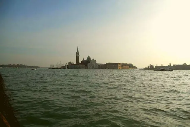 Venice to Lido in winter: Venice skyline views