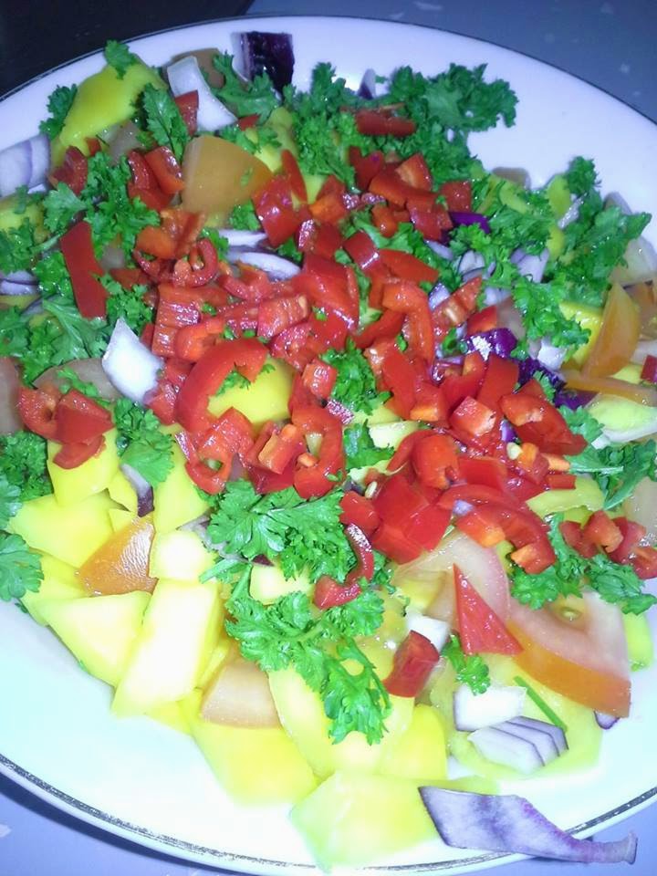 Panda food Stuffed bell peppers with shrimp and mango salsa