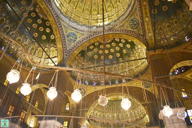 Mezquita Al-Hussein en El Cairo, Egipto