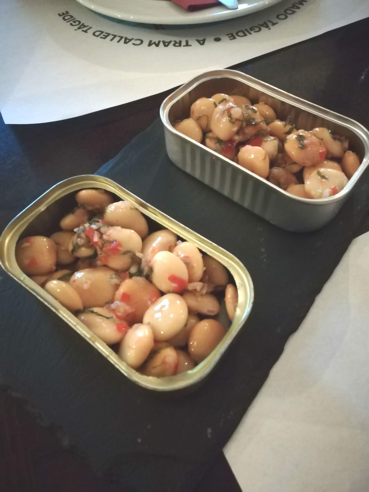 Visitas da Mãe Galinha Tágide Wine &Tapas Bar Chiado