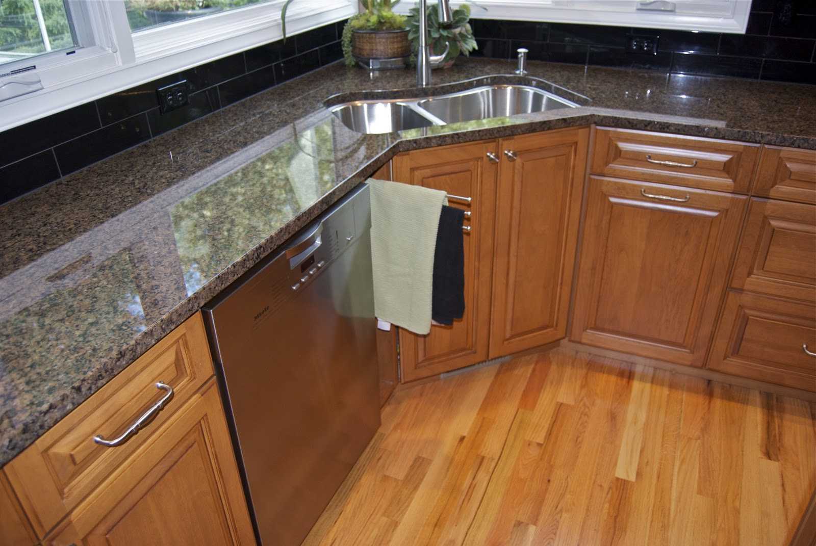 kitchen design with corner sinks