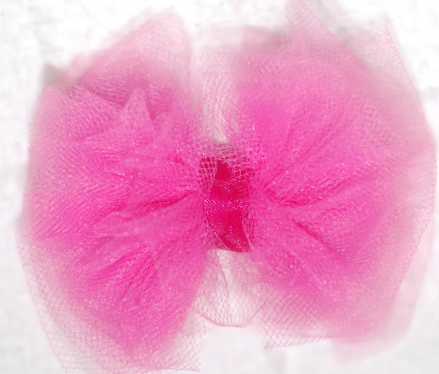 polka-dot umbrella tulle hair