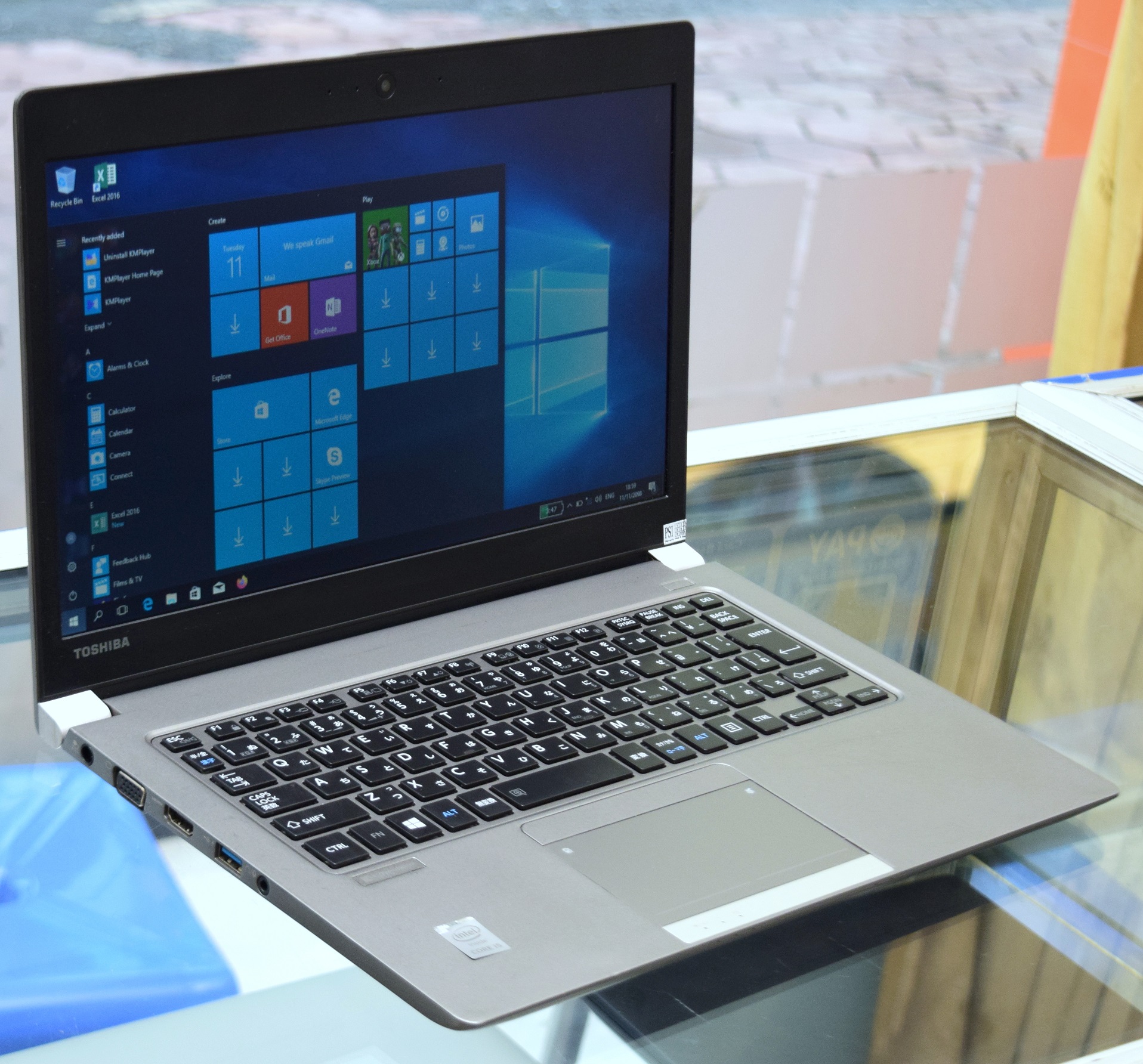 Jual Toshiba Dynabook R63 Core i5 Gen5 Super Ringan | Jual Beli Laptop