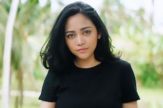  Rachel Vennya