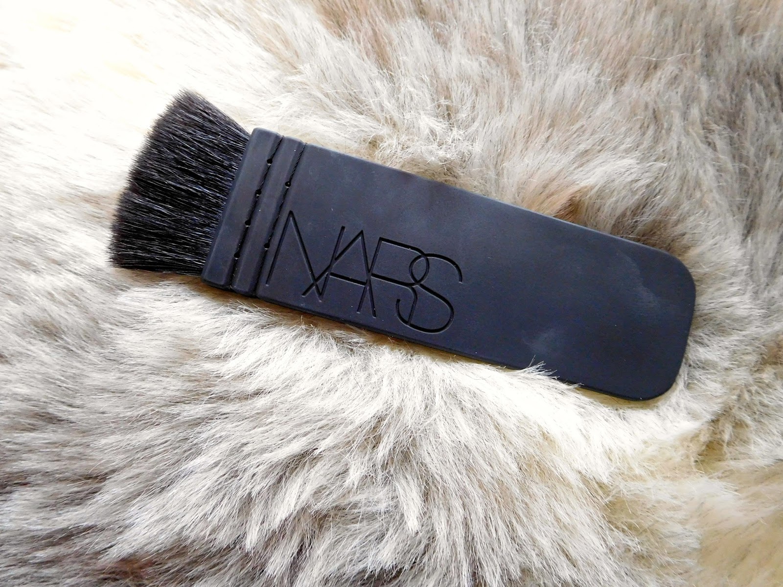 NARS ITA Brush Dupe The Beauty Log
